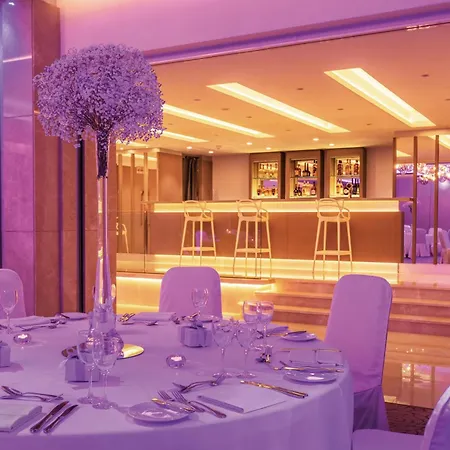 Crowne Plaza By Ihg 4*