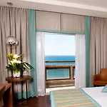 Crowne Plaza By Ihg Hotel 4*