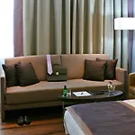 Crowne Plaza By Ihg
