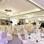Crowne Plaza By Ihg Hotel 4*