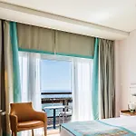 Crowne Plaza By Ihg Hotel