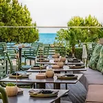 Crowne Plaza By Ihg 4*
