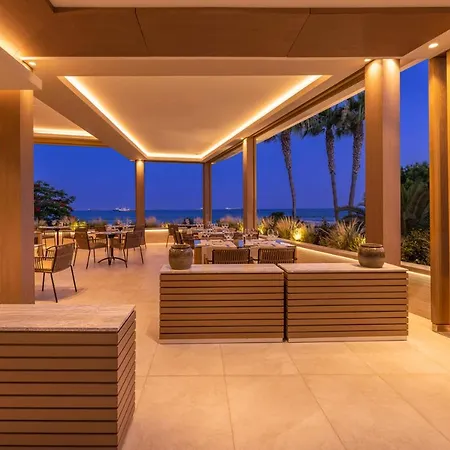 Crowne Plaza By Ihg Szálloda Limassol