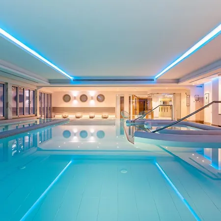 Crowne Plaza By Ihg
