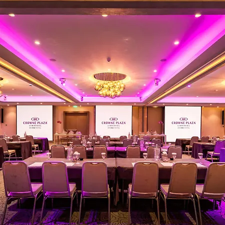 Crowne Plaza By Ihg Hotel