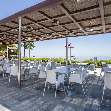 Hotel Crowne Plaza By Ihg 4*