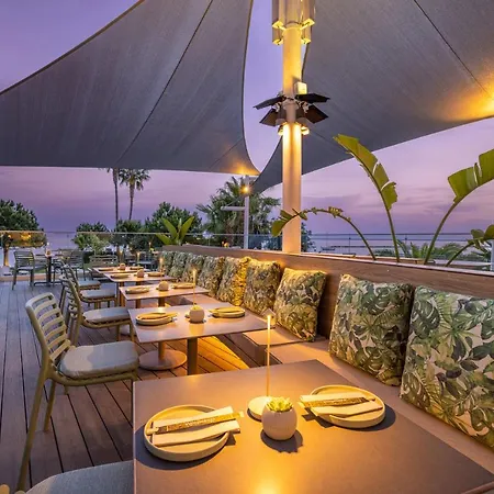 מלון Crowne Plaza By Ihg לימסול