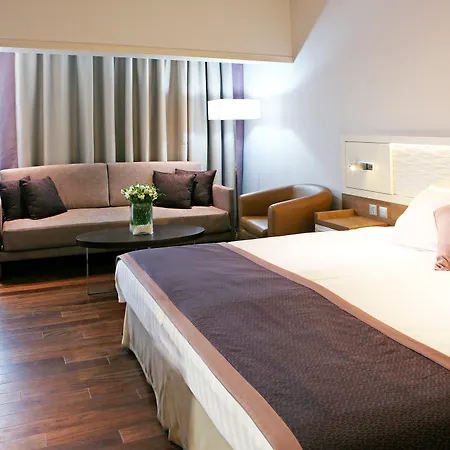 Crowne Plaza Limassol, An Ihg Limisso