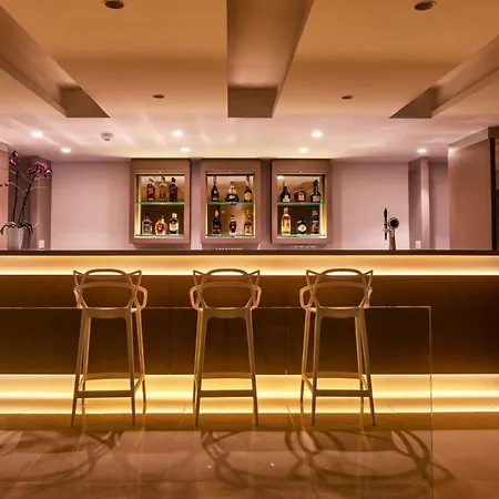 Crowne Plaza By Ihg Limassol
