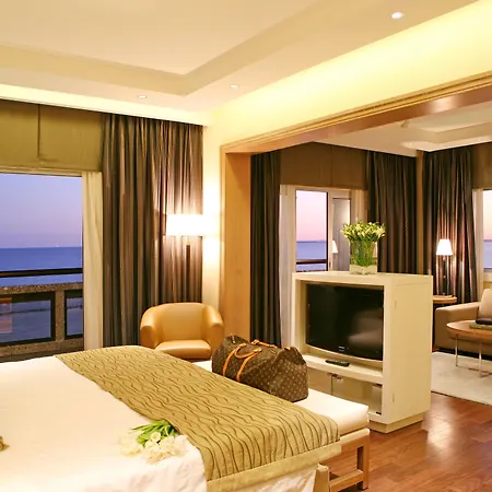 Hotel Crowne Plaza Limassol, An Ihg