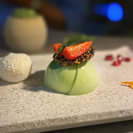 Crowne Plaza By Ihg Hotel 4*
