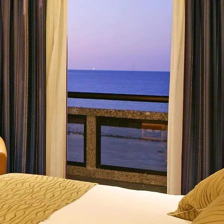 Crowne Plaza By Ihg Otel