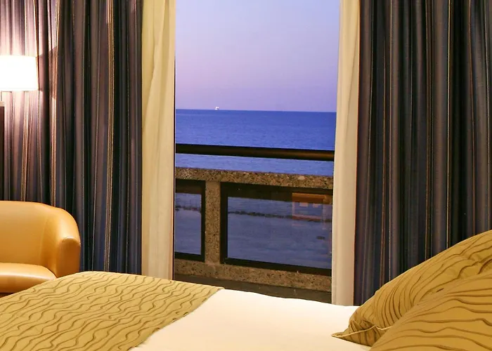 Crowne Plaza By Ihg Otel