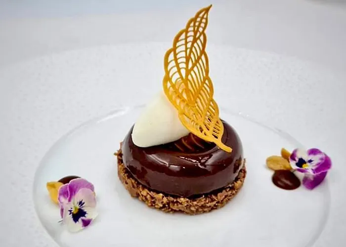 Crowne Plaza By Ihg Otel