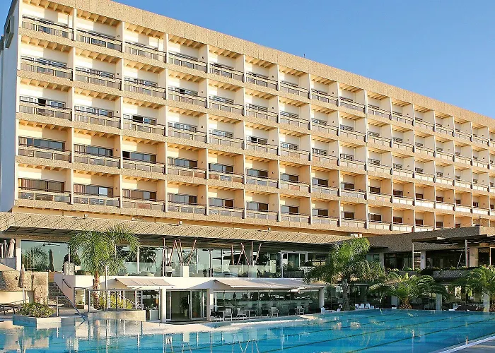 Crowne Plaza By Ihg Otel