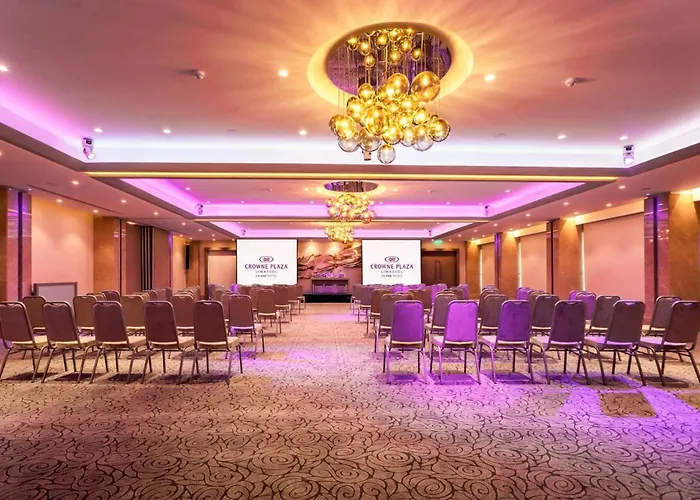 Ξενοδοχείο Crowne Plaza By Ihg 4*